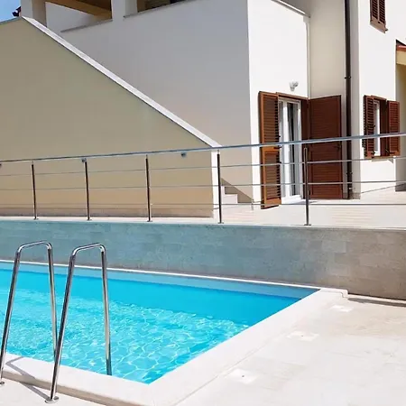 Holiday home In Mit Privatem Pool *